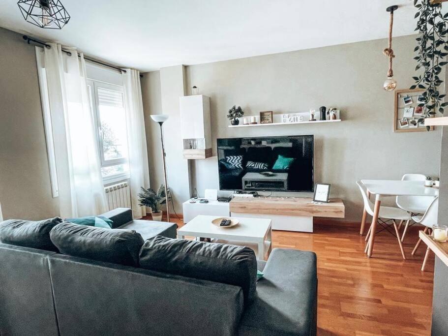 Apartamento Cemba Ponferrada Exteriér fotografie